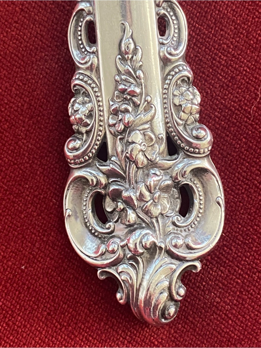 Vintage Wallace GRAND BAROQUE Sterling Silver Ornate Serving Spoon 8 3/4 " - Picture 15 of 16